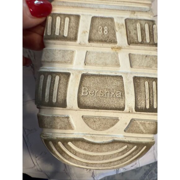 Bershka Hello Kitty Size 38 Platform Sneakers White Kawaii Whimsigoth E-Girl Y2K - Picture 11 of 15